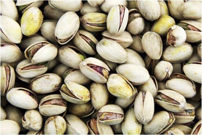 21 Benefits of Pistachios for Skin