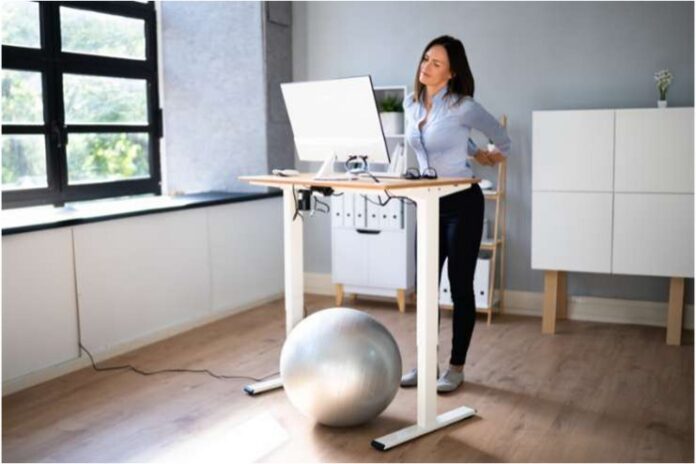 Benefits of Using a Standing Desk