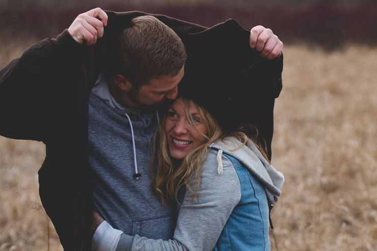 14 Effective Health Benefits Of Hugging Healthy Happiness Healthspectra 