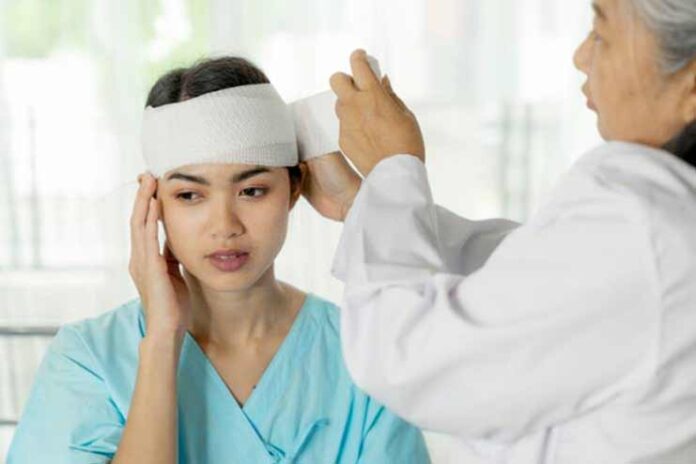 8-Immediate-Actions-to-Take-in-Case-of-a-Head-Injury